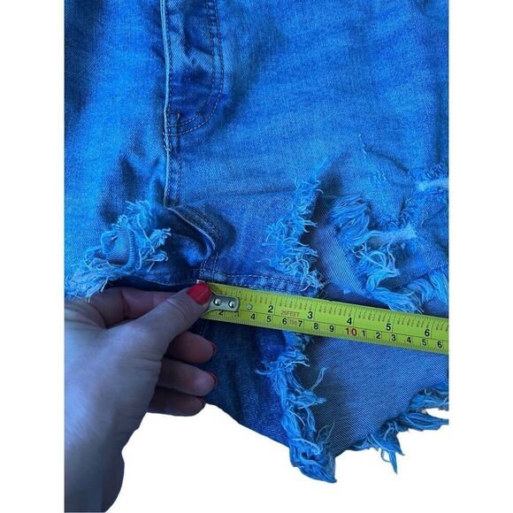 We the Free People Crvy High Rise Cutoff Jean Denim Shorts Button Fly Size 32 - Picture 7 of 11